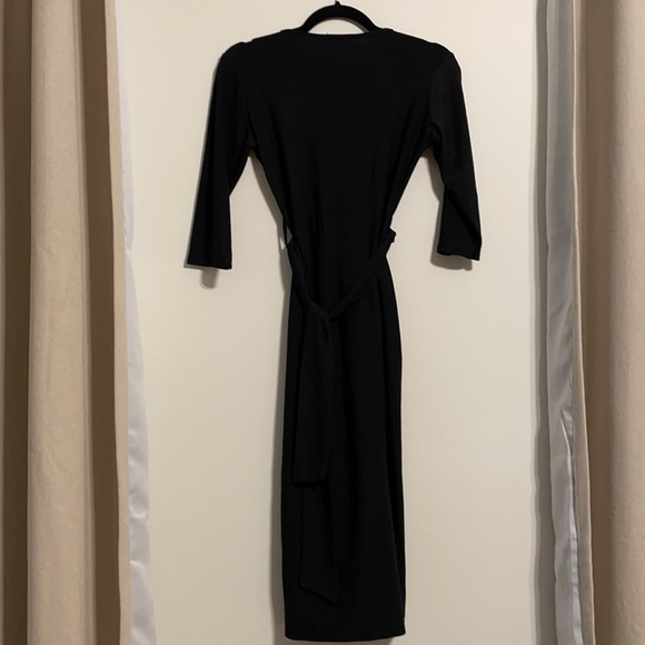PLT Black formal 3/4 sleeve dress with small slit - Picture 2 of 4
